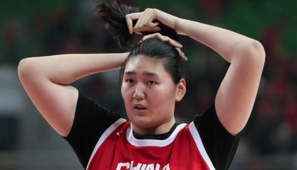 开云团队-张子宇12分3板，女篮世界杯资格赛中国女篮81：68战胜马里女篮